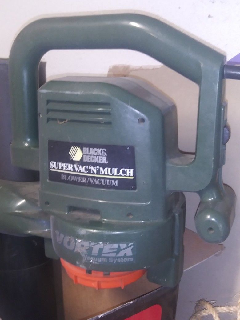 Black & Decker Vacuum Mulcher Blower $100