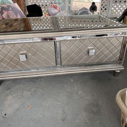 3pc mirrored Coffee table Set With Match Mirror 