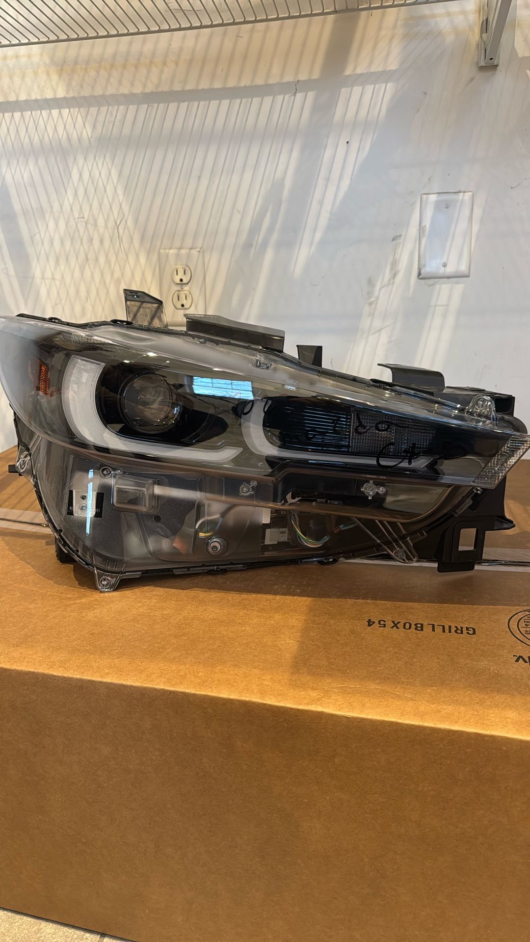 Right Headlight Mazda CX-5 2023 