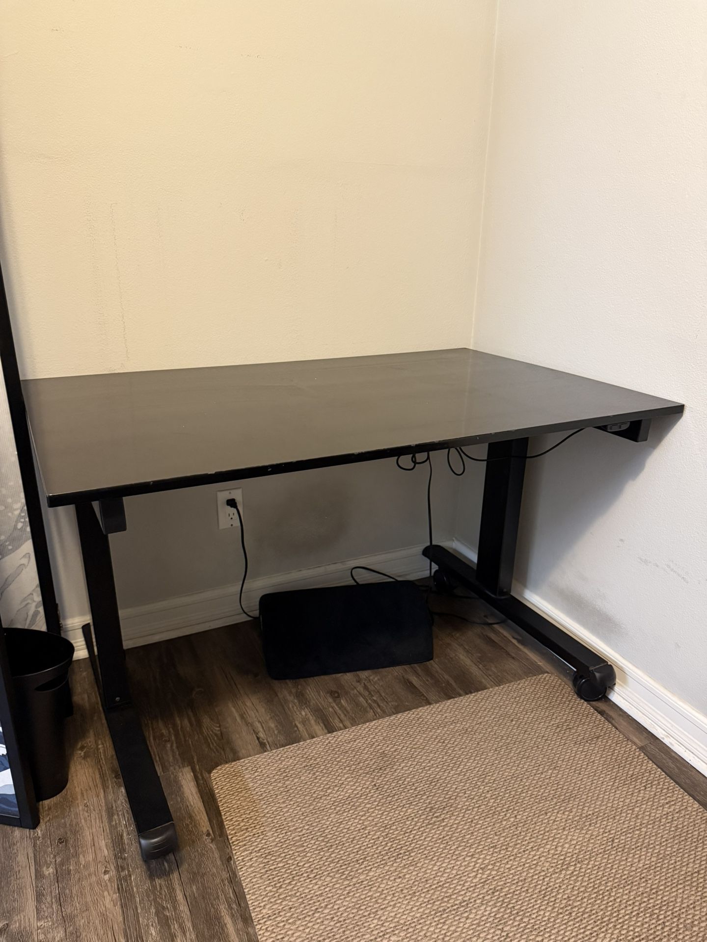 Stand Up Desk (Free)