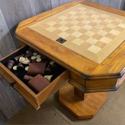 Great Minds Chess, Checkers & Backgammon Pedestal Table