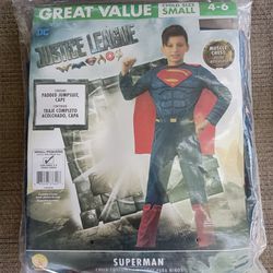 Child Size Small 4-6 Superman Halloween Costume.