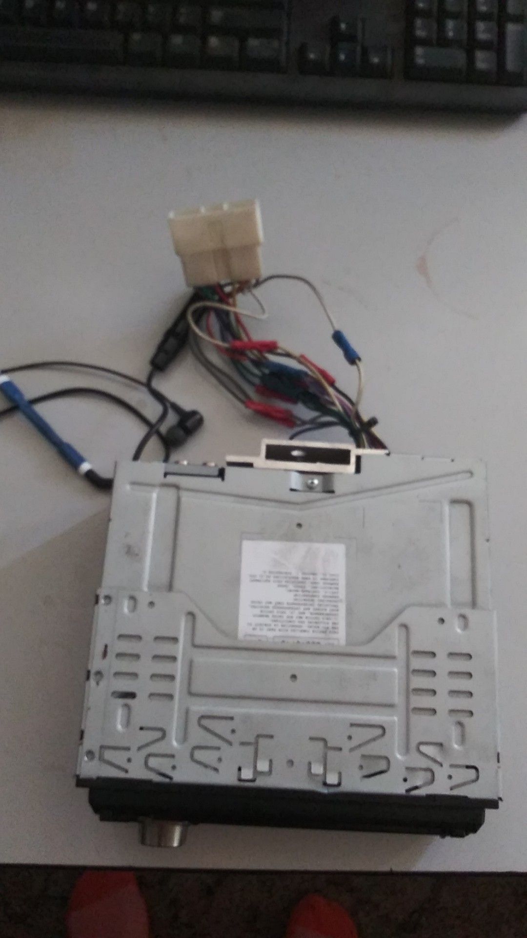 Radio kenwood with aux non blue tooth