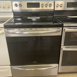 Frigidaire Gallery Electric Stove
