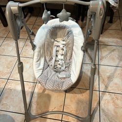 Graco Infant Baby Swing 