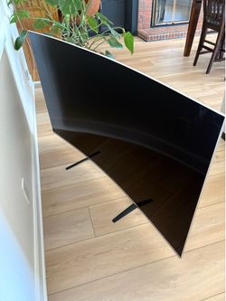 Samsung 65” curved Tv