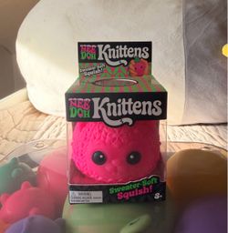 NeeDoh pink knitten