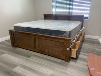 New King Bed And Mattress With Drawers