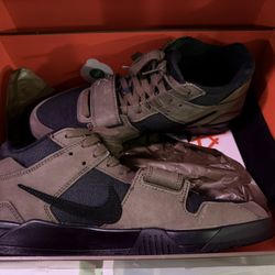 Jordan’s Men’s Size 12