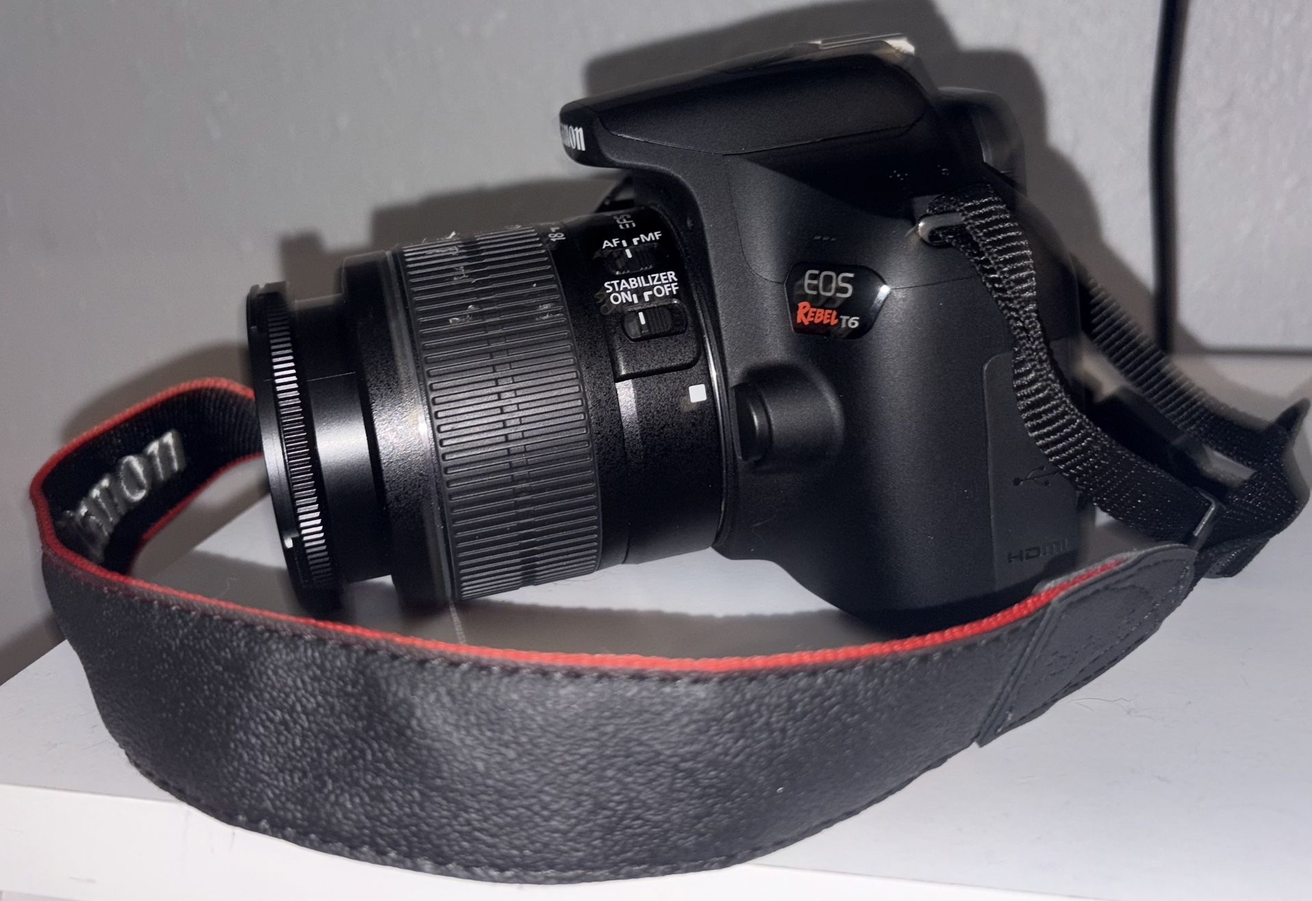 Canon EOS Rebel T6
