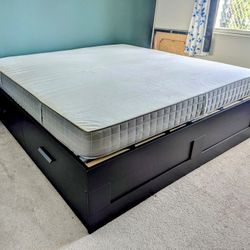 **EXCEL. COND.-Ikea KING Bed w Slatted Base & Storage**
