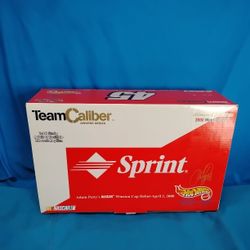 New Boxed Limited Edition Hot Wheels 2000 Monte Carlo #45 Adam Petty Sprint Team Caliber 1:24