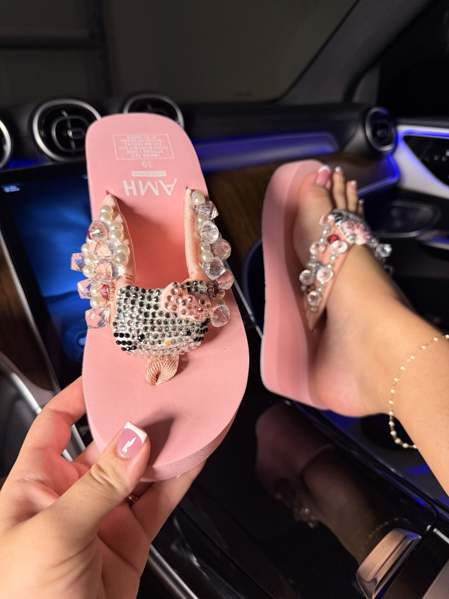 Hello Kitty Platforms