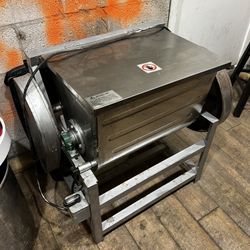 Amasadora Industrial / Dough Mixer Comercial (25L)