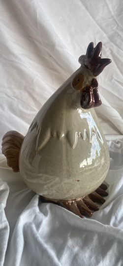 Ceramic Chicken Figure.