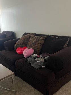 Free furniture MUST PICK UP!