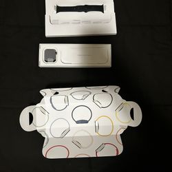 Apple Watch SE (2nd Generation) 44mm - Midnight - Sport Band M/L