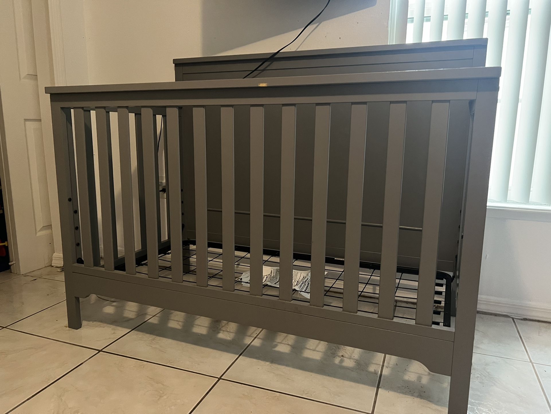 Da Vinci 4n1 Convertible Crib