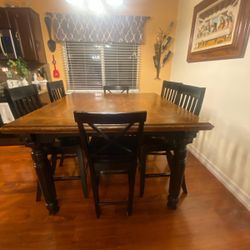 Dining Table Whit 6 Chairs 