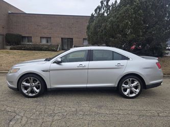 2010 Ford Taurus