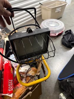 Portable Work Light with Wire Guard