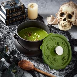 Smith and Clark 6-Quart Cast Iron Cauldron Pot with Green 'Bubbling' Lid