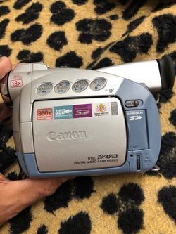 Canon NTSC ZR45 MC A MiniDV Digital Video Camcorder Color: Silver / Blue