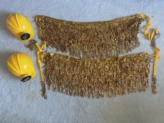 ✨ Halloween Costumes – Gold Dance Set + Construction Helmet ( 2 sets)