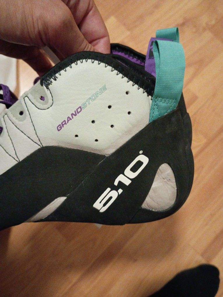 Brand New Five Ten Grandstone Climbing Shoes – Never Used!