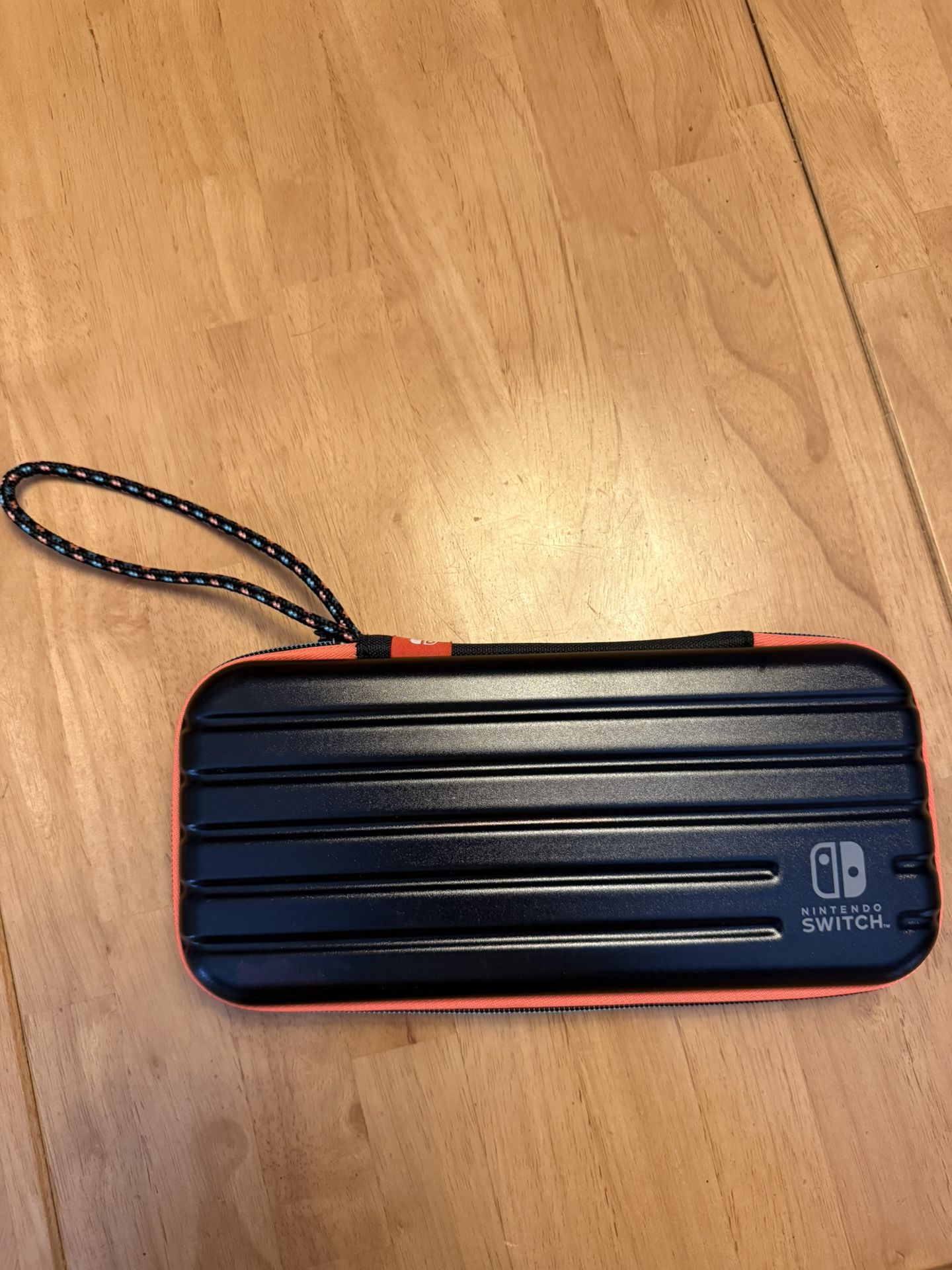 Nintendo Switch/Nintendo Switch OLED Travel Case