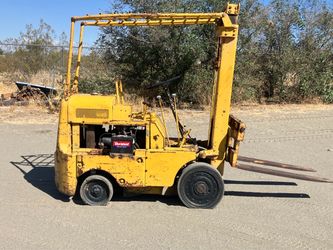 Clark forklift