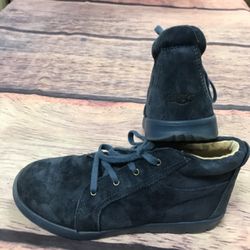 Ugg boots chukka kids size 3