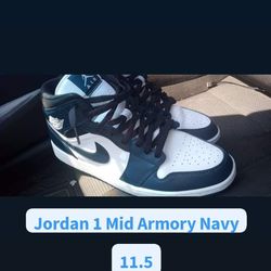 Jordan 1 Mid Armory Navy 