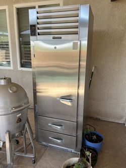 Traulsen Freezer With Ice Machine