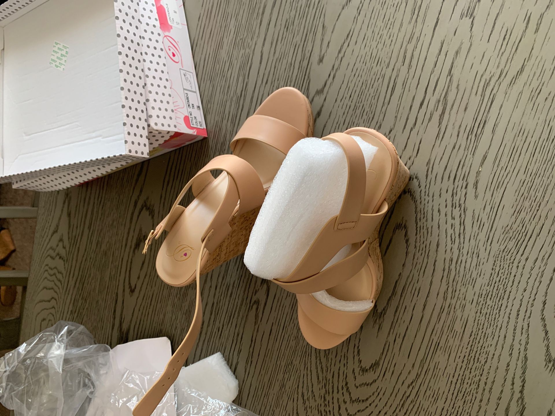 Nude wedges