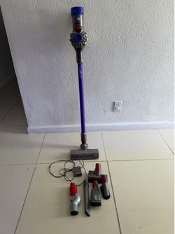 Vacuum Cleaner, Aspiradora , Dyson v 8