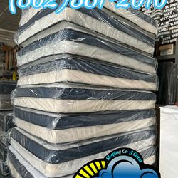 Queen Pillowtop special mattress Colchon solo