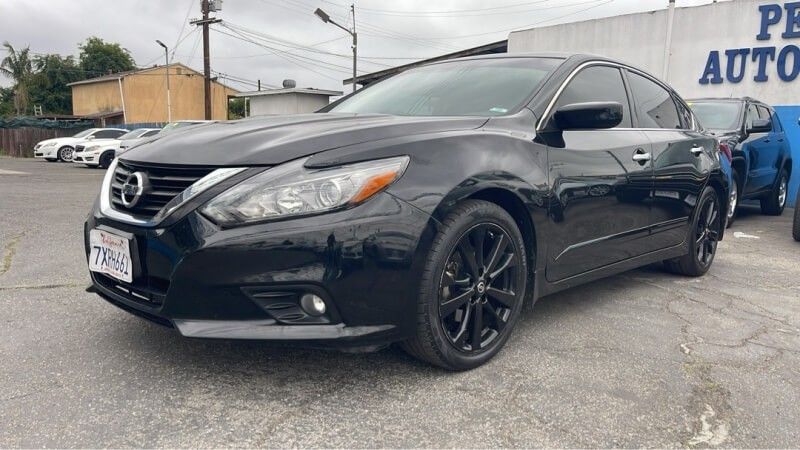 2017 Nissan Altima 2.5 SR Sedan 4DR