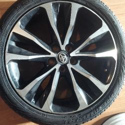 COROLLA  S SEVENTEEN INCH RIM 