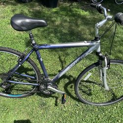 TREK ROAD HYBRID Bike 20” frame 700c tires bicycle 