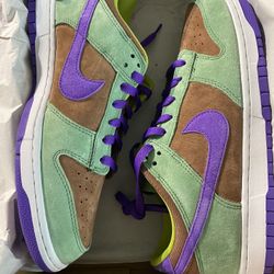 Nike Dunk Low SP Men's Sneakers Size 11, Veneer/Deep Purple Brand New 
