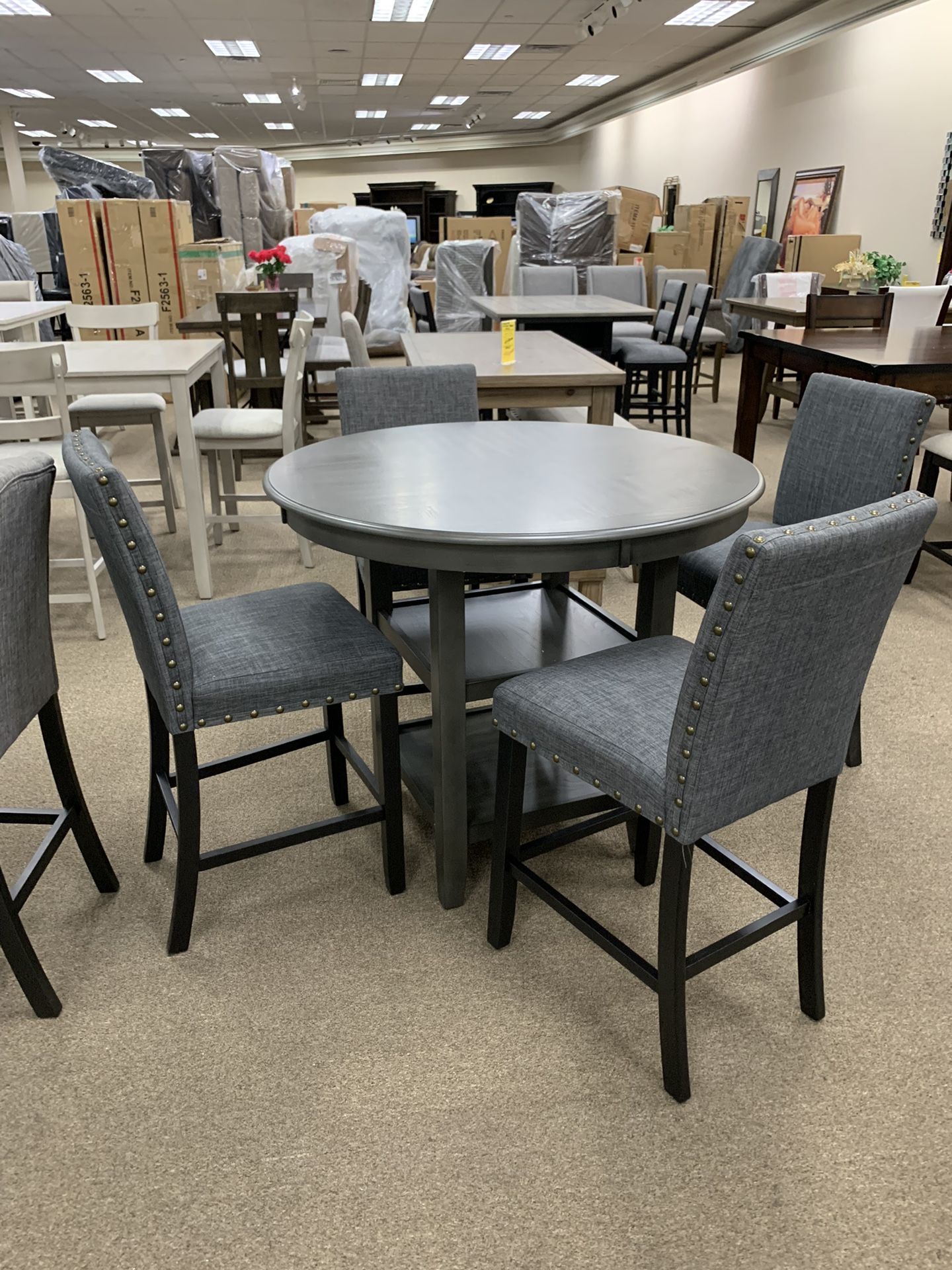 DINING SETS/BEDROOM/