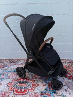 Nuna TRIV Next stroller