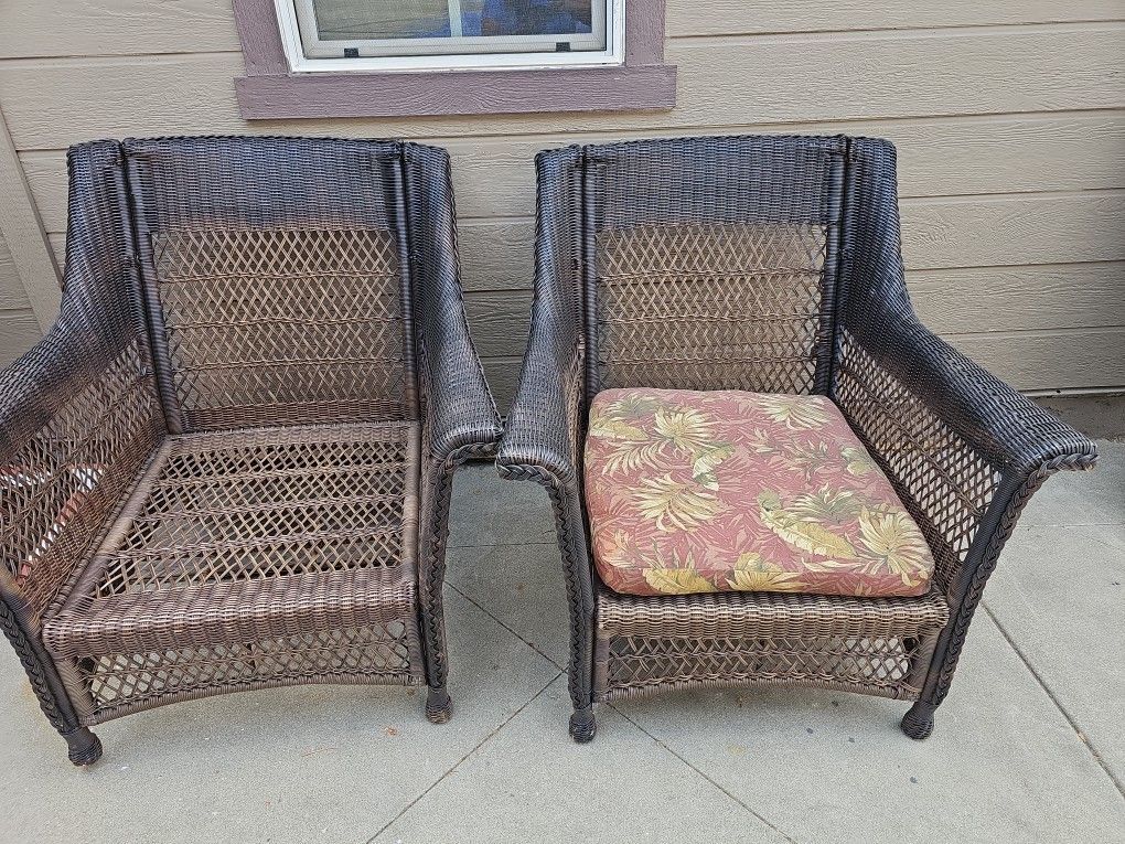 Expensive 2 Heavy Duty Chairs 500.any Weight