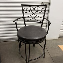Swivel Bar Stool