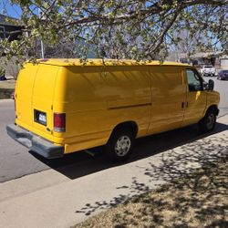2007 Ford Ecoline Van