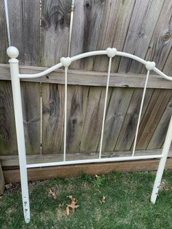 Headboard twin size white hearts