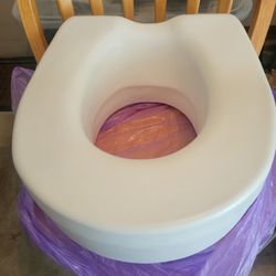 Raised Toilet Seat 