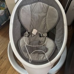 Munchkin Bluetooth Enabled Baby Swing 