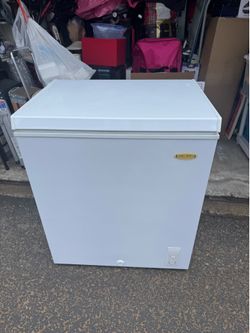 5.0 cu ft deep freezer